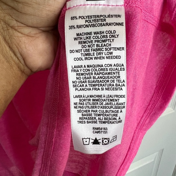NWT Calvin Klein Women’s Pink short sleeved Tee - Size XL - Picture 5 of 7